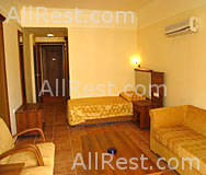 Caprice Beach Hotel 12